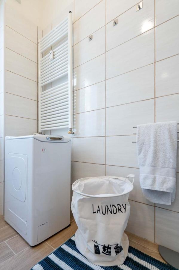 Ferienwohnung Casa Martina- Airport Free Shuttle-H24 Bergamo Exterior foto