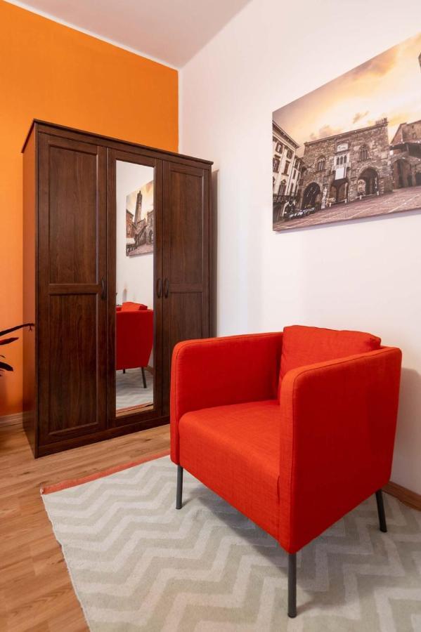 Ferienwohnung Casa Martina- Airport Free Shuttle-H24 Bergamo Exterior foto