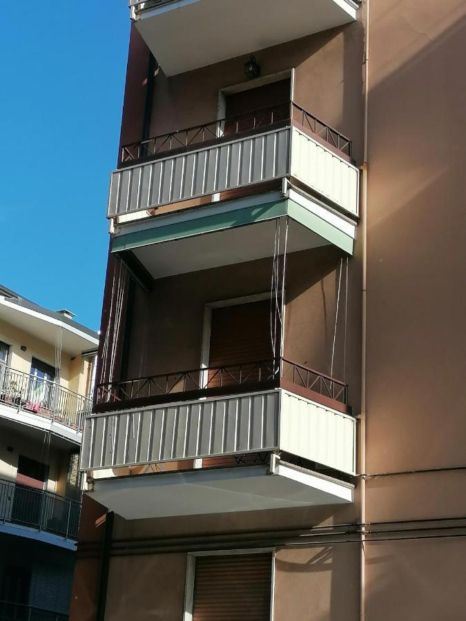 Ferienwohnung Casa Martina- Airport Free Shuttle-H24 Bergamo Exterior foto